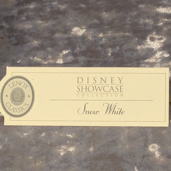 Disney Showcase Collection Snow White Lenox Classics New in Box COA - Picture 6 of 15